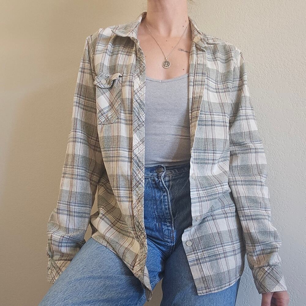 *FINAL PRICE DROP* O'Neill Flannel - Picture 2 of 8